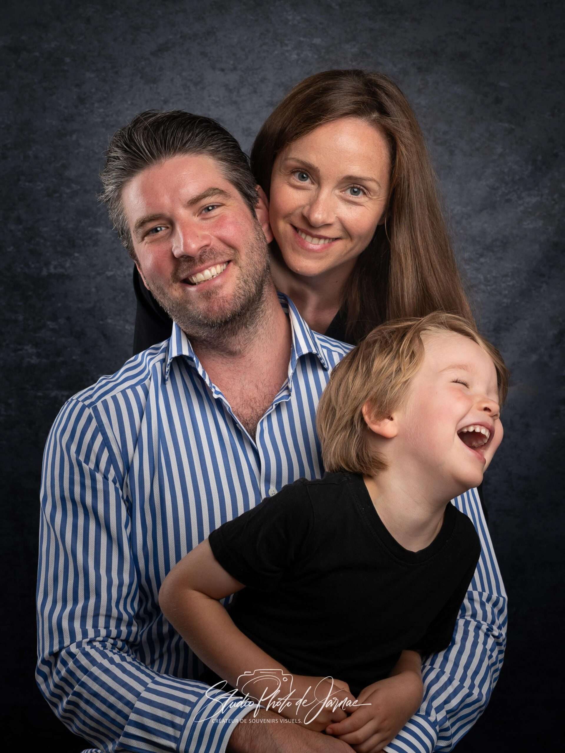 Photographe Famille Jarnac (16200) | S&eacute;ance Photo Studio